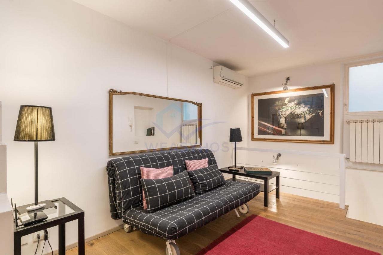 Cozy Entire Apt Close To Piazza Trilussa Рим Екстериор снимка